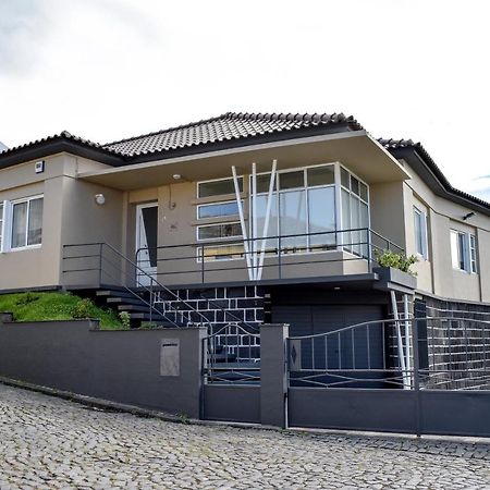 Вилла A Casa Do Outeiro Рибейра-Гранди Экстерьер фото